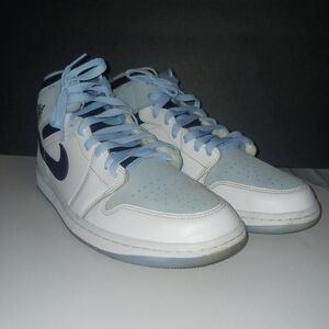 Nike Air Jordan 1 Mid SE UNC Ice Blue Black White